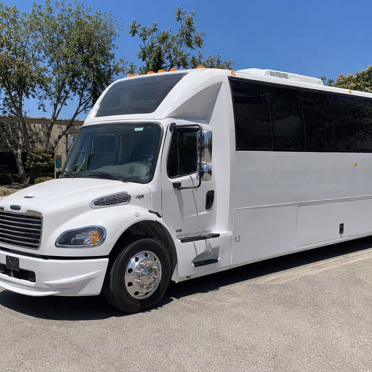 birthday party buses for yakima nightlife and restaurant crawls