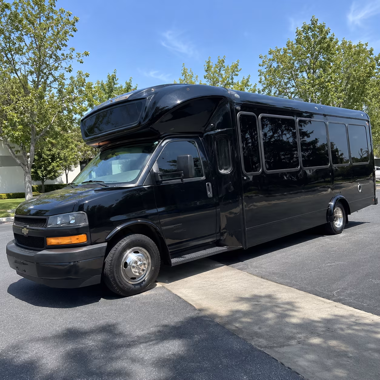 bus rentals for youth sports teams and tournament travel in yakima