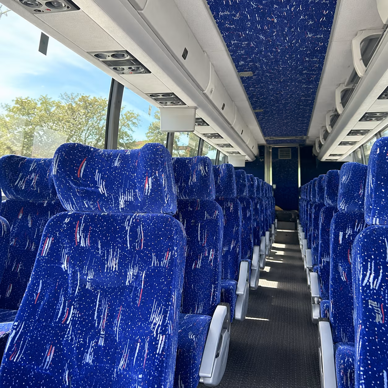 charter buses for yakima youth group retreats and overnight trips