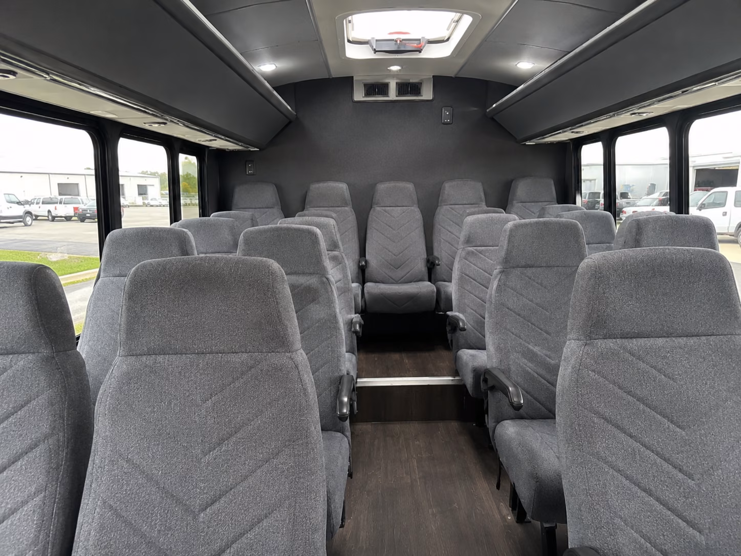 minibuses and charter buses to yakima valley pippins games