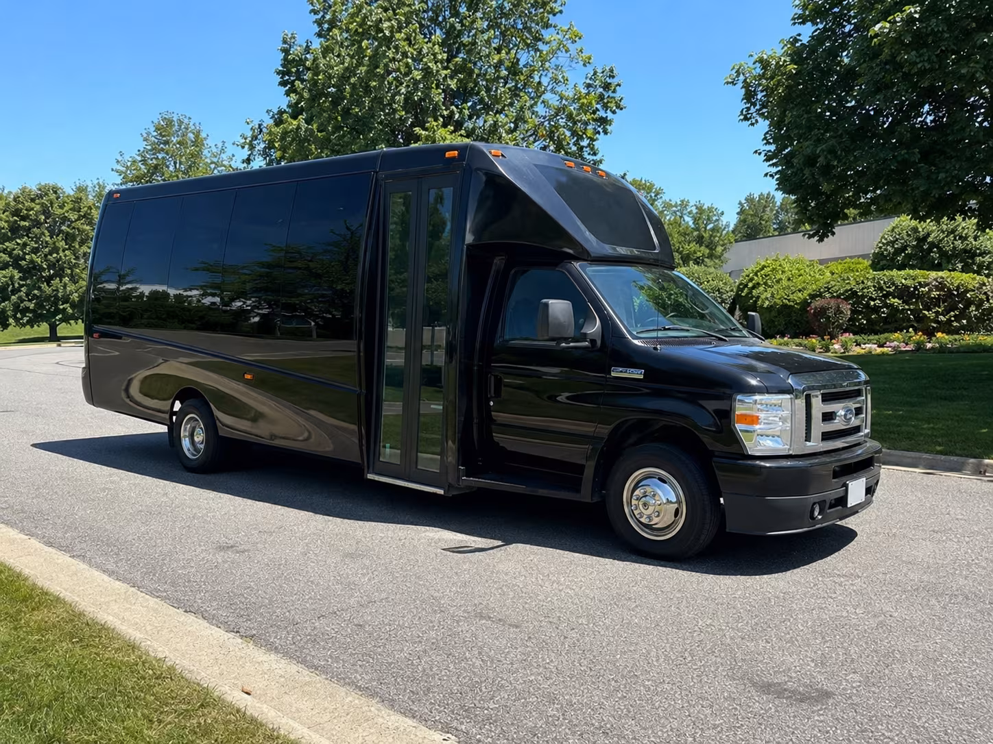 yakima corporate party bus rental