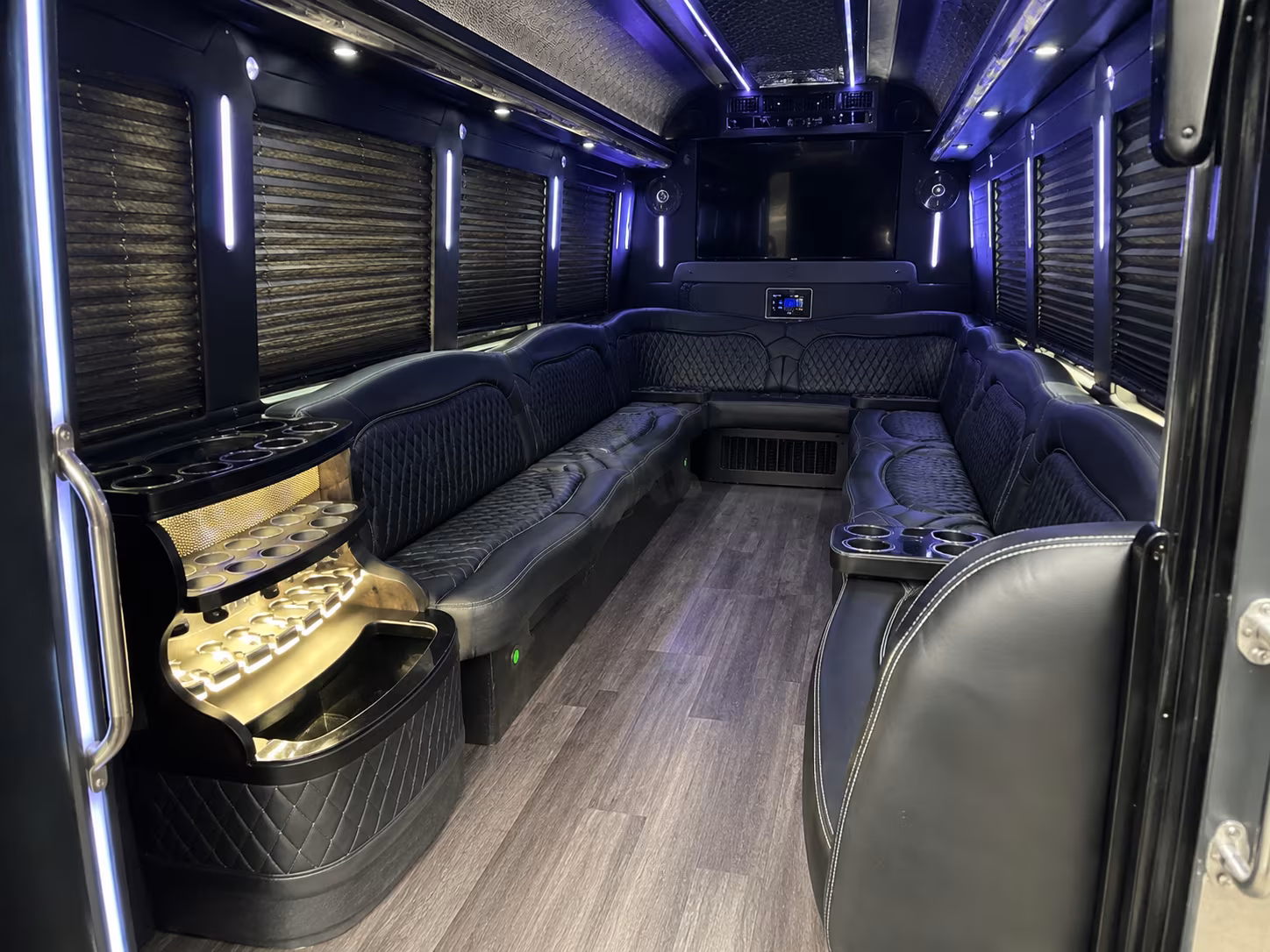 yakima quinceanera sweet 16 party bus rental